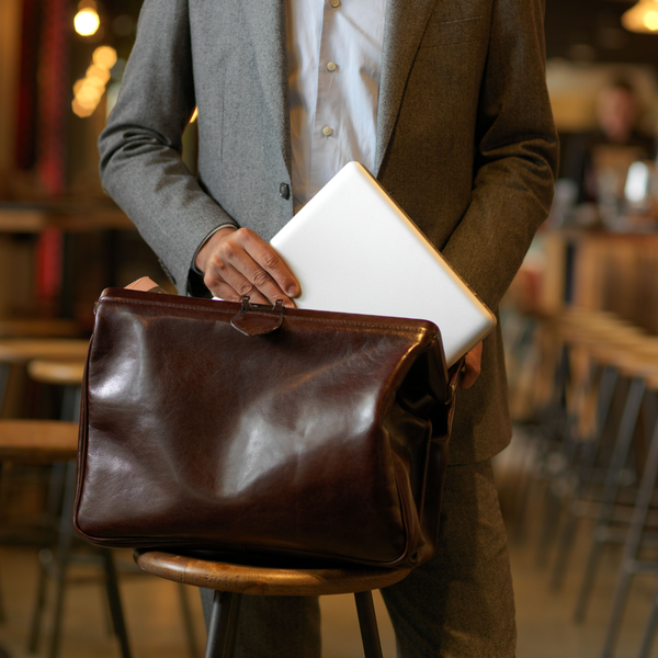 Leather Laptop Bag - The Classic - Chestnut